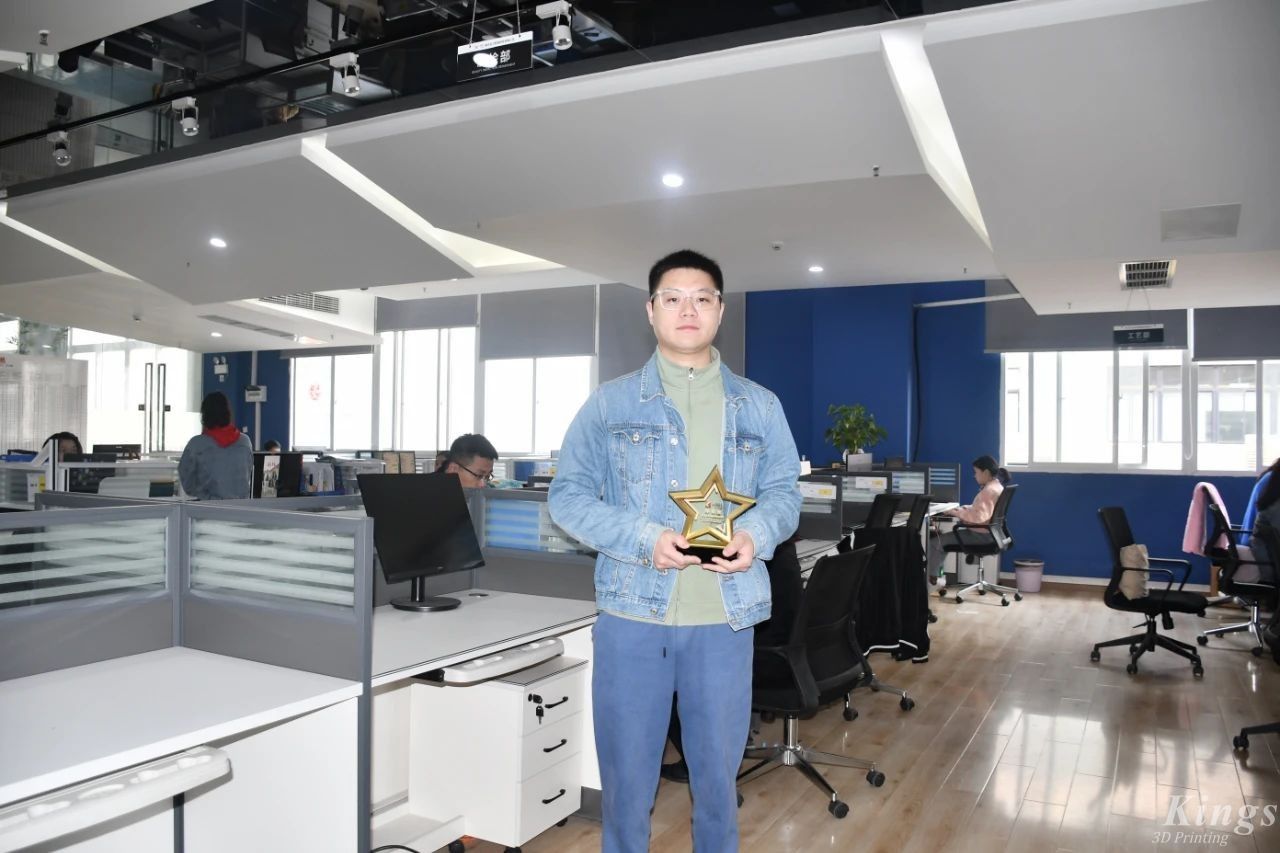 從設(shè)備調(diào)試員到重慶金石銷售冠軍，他經(jīng)歷了什么？